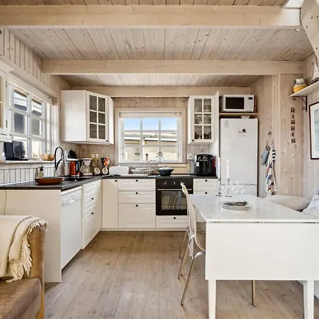 Asgerd - 20m From The Sea By Interhome